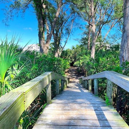 Anna Maria Island Runaway Tropical Dream-One Minute Walk To The Beach-Heated Pool Bradenton Beach Exterior foto