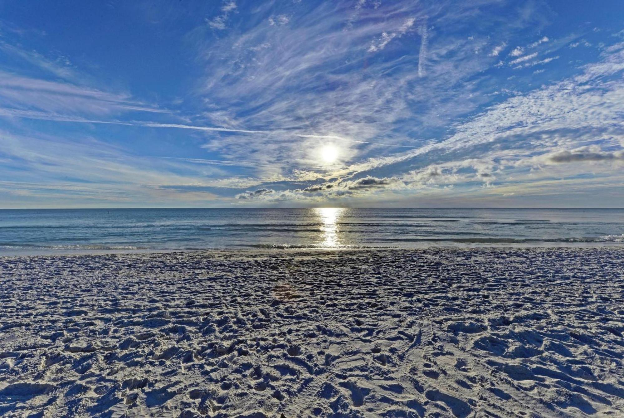 Anna Maria Island Runaway Tropical Dream-One Minute Walk To The Beach-Heated Pool Bradenton Beach Exterior foto